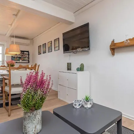 6 Person In Tranek R Hotel Tranekær