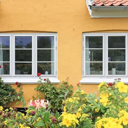 6 Person In Tranek R Tranekær